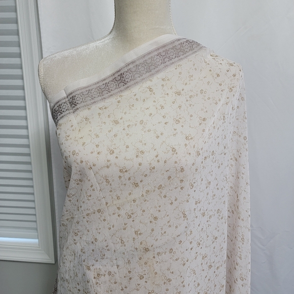 White, gray/grey, brown polyester saree/sari for party - Picture 11 of 13